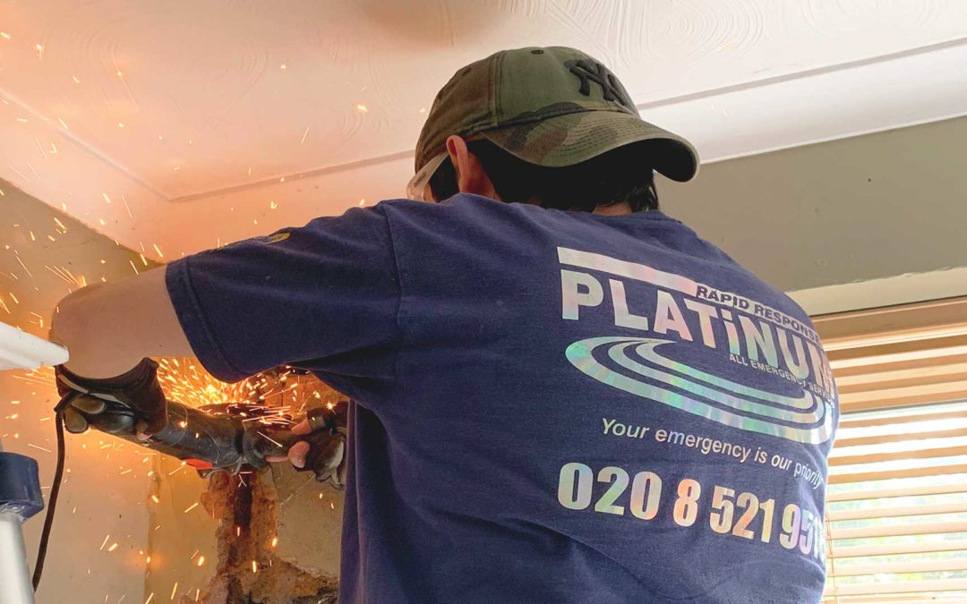 (8) Key Questions to Ask Before Hiring an Emergency Plumber